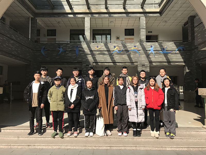 校、系學(xué)生干部培訓(xùn)后合影