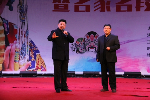 京劇社彭心怡、梁佳等演唱傳統(tǒng)京劇《打龍袍》選段