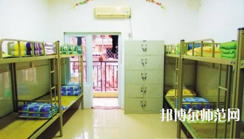 重慶工藝美術幼師學校