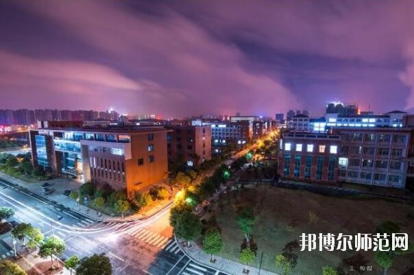 湖南工業(yè)師范大學(xué)招生辦聯(lián)系電話(huà)