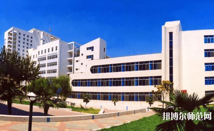 鄭州航空工業(yè)管理師范學(xué)院招生辦聯(lián)系電話(huà)