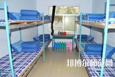 郫縣友愛職業(yè)技術幼兒師范學校宿舍條件