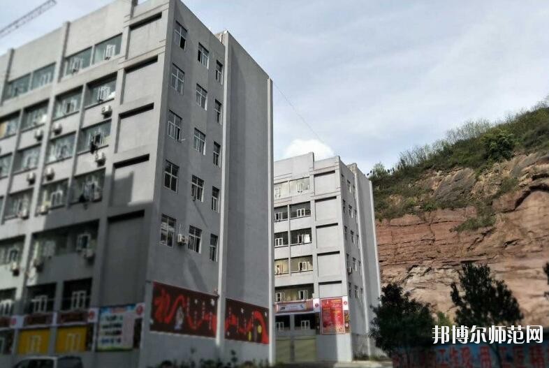 達州全星職業(yè)技術(shù)幼兒師范學校2019年報名條件、招生對象