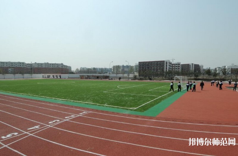 四川商務(wù)幼兒師范學(xué)校2019年報(bào)名條件、招生對象
