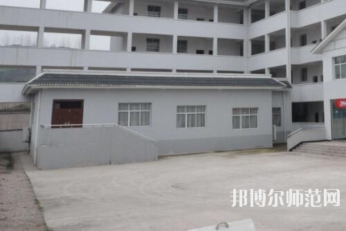大方幼師綜合職業(yè)技術(shù)學校2023年招生辦聯(lián)系電話