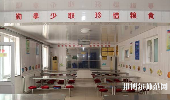 南充數(shù)控工程幼兒師范學(xué)校2020年報(bào)名條件、招生要求、招生對象 
