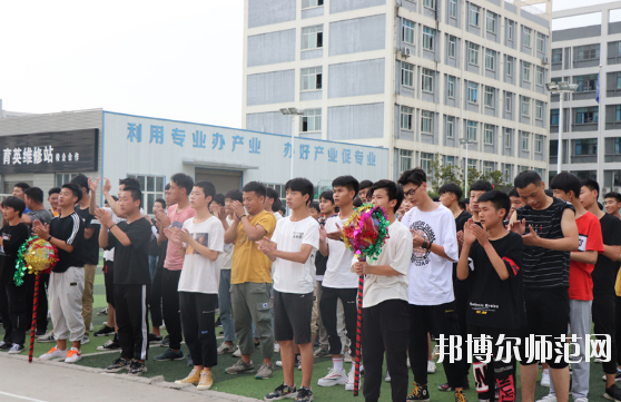 安康育英幼兒師范中等職業(yè)學校怎么樣、好不好<em></em><em></em>	