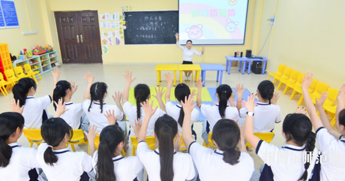 成都五月花幼兒師范高級技工學校怎么樣、好不好