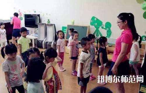 遵義2020年女生讀幼師學校學什么好