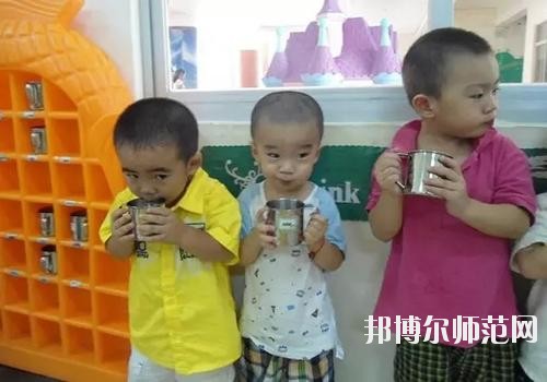 遵義2020年幼師學(xué)校好還是大專(zhuān)好
