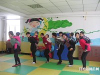 黃石2020年幼師學(xué)校中專升大?？际裁? /><b>黃石2020年幼師學(xué)校中專升大專考什么</b><span>2020-03-24 15:30</span><p>黃石2020年幼師學(xué)校中專升大?？际裁?現(xiàn)在這個(gè)發(fā)展這么迅速的社會(huì)，步入社會(huì)都是需要學(xué)歷的，你學(xué)歷高低取決于你的工作崗位，薪</p></a></li>
            <li><a href=