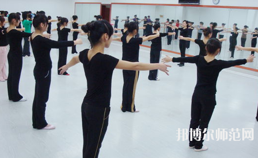 白銀2020年中專幼師學(xué)?？梢钥即髮? width=