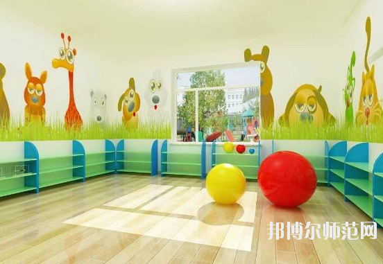 十堰2020年幼師學(xué)校多少錢(qián)