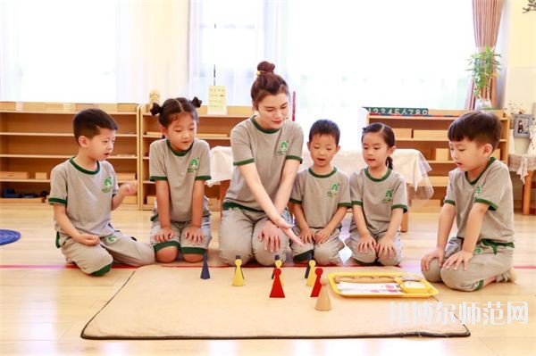 六盤(pán)水2021年女生上什么幼師學(xué)校比較好