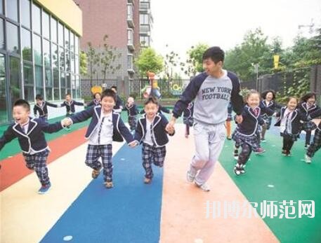重慶2021年幼師學校有什么專業(yè)適合男生