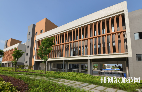 重慶育才幼師職業(yè)教育中心怎么樣、好不好