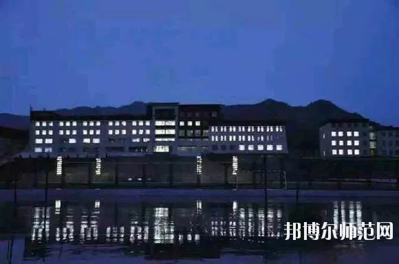 呼和浩特職業(yè)師范學(xué)院東校區(qū)2021年報(bào)名條件、招生要求、招生對(duì)象