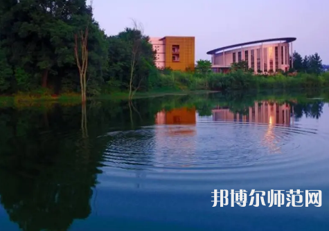 重慶師范大學涉外商貿(mào)學院銅梁校區(qū)2023年招生代碼
