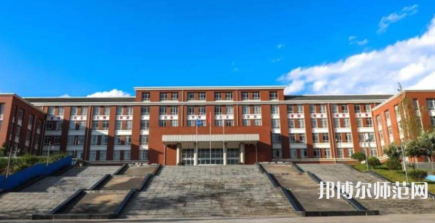 云南大學(xué)滇池師范學(xué)院楊林校區(qū)2023年報(bào)名條件、招生要求、招生對(duì)象