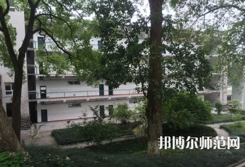 重慶市江津區(qū)師范進(jìn)修學(xué)校2023年怎么樣、好不好