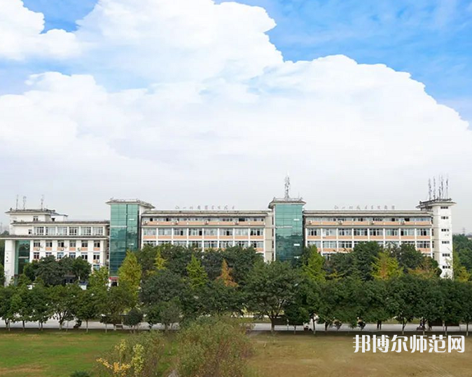 四川愛華幼兒師范學(xué)院2023年怎么樣、好不好