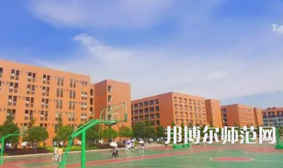 2023年懷化師范高等?？茖W(xué)校是民辦大學(xué)還是公辦