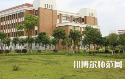 2023年贛州師范高等?？茖W(xué)校是民辦大學(xué)還是公辦