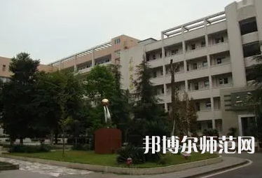2023年隆昌城關(guān)幼兒師范職業(yè)中學(xué)報(bào)名條件、招生對(duì)象