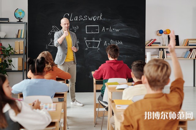 云南經(jīng)貿(mào)外事職業(yè)師范學院介紹、地址